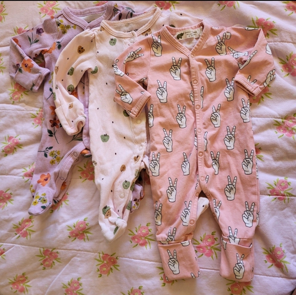 💜SOLD💜3 sleepers carters monica and andy